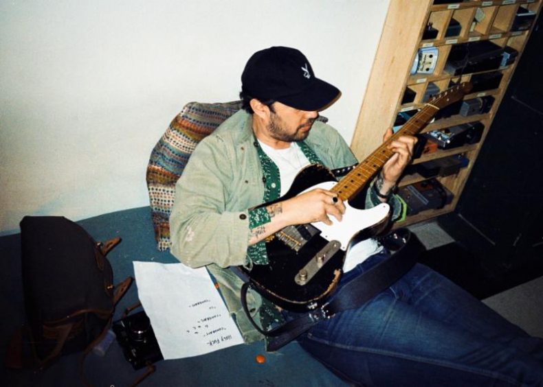 SPILL NEW MUSIC: HANNI EL KHATIB DEBUTS NEW SONG “PARALYZED” Hanni El Khatib