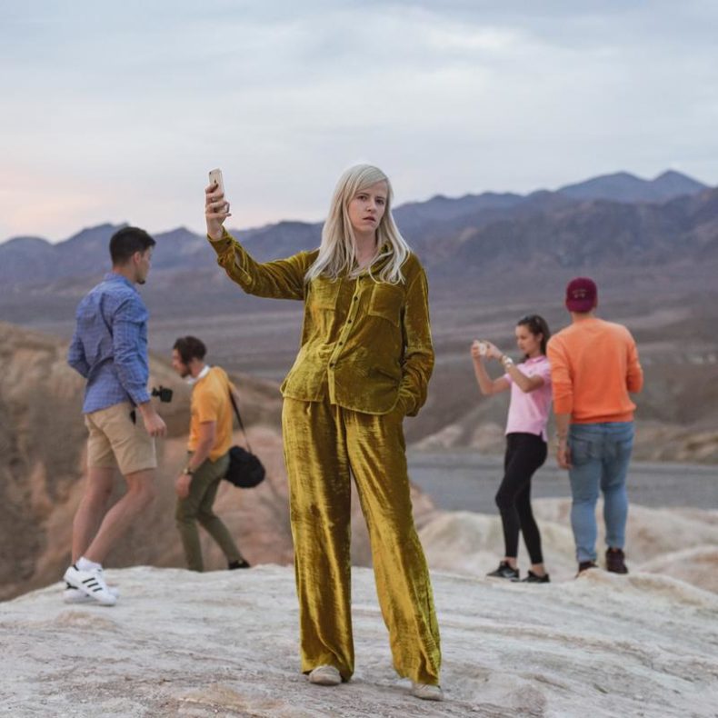 SPILL NEW MUSIC: AMBER ARCADES SHARES NEW TRACK & VIDEO FOR “SIMPLE SONG” + ANNOUNCES NEW ALBUM ‘EUROPEAN HEARTBREAK’ OUT 9/28 ON HEAVENLY RECORDINGS