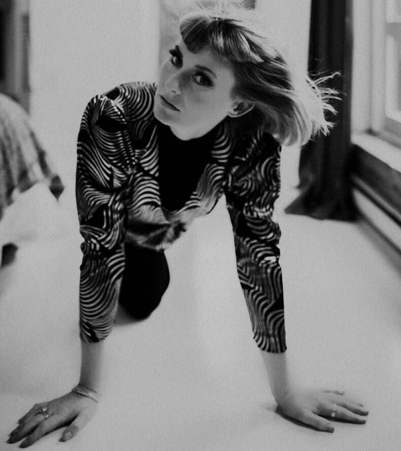 SPILL FEATURE: SERENE LIFE CAN PRODUCE EXCELLENT ART – A CONVERSATION WITH JENN GRANT Jenn Grant