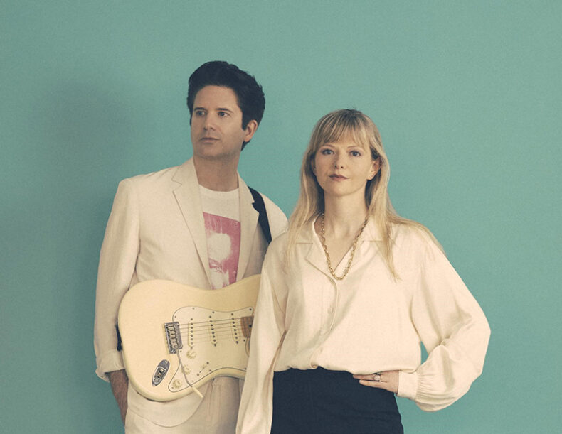 SPILL NEWS: STILL CORNERS CAPTURE A WAVE OF EMOTION IN “CRYSTAL BLUE” | NEW ALBUM ‘DREAM TALK’ OUT APRIL 5 | TOUR DATES Still Corners