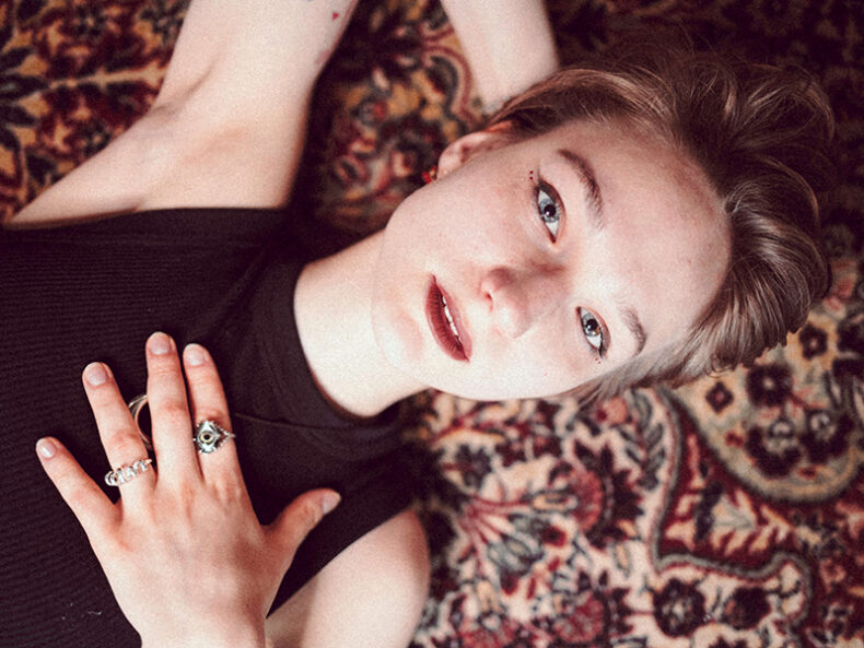 SPILL NEW MUSIC: ALT POP ANTHEM FROM PRAGUE-BASED ARTIST ELISA MAY “BLACK LINES” Elisa May