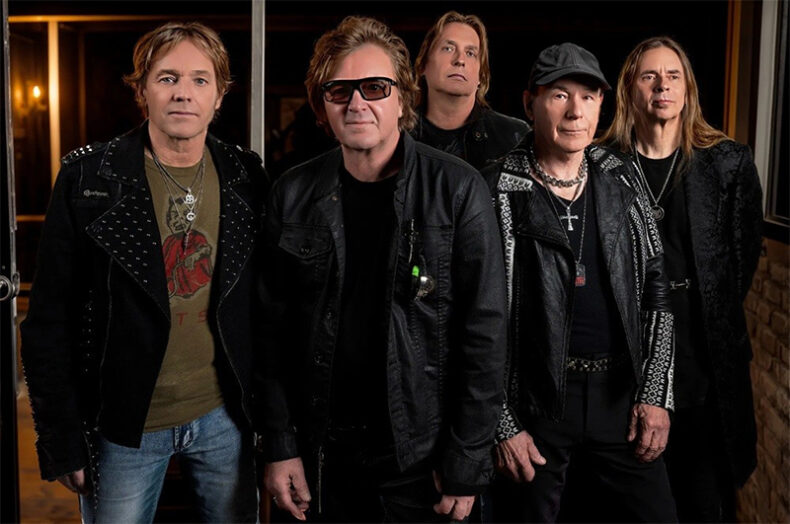 Honeymoon Suite
